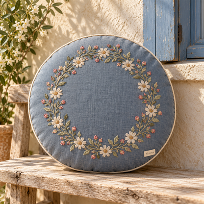 Noroea Daisy Wreath Round Cushion - main product view